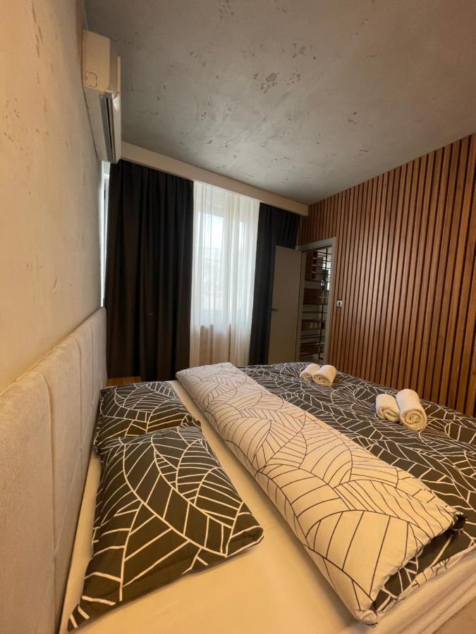 Leo Lux 1 Apartment Ni Екстериор снимка