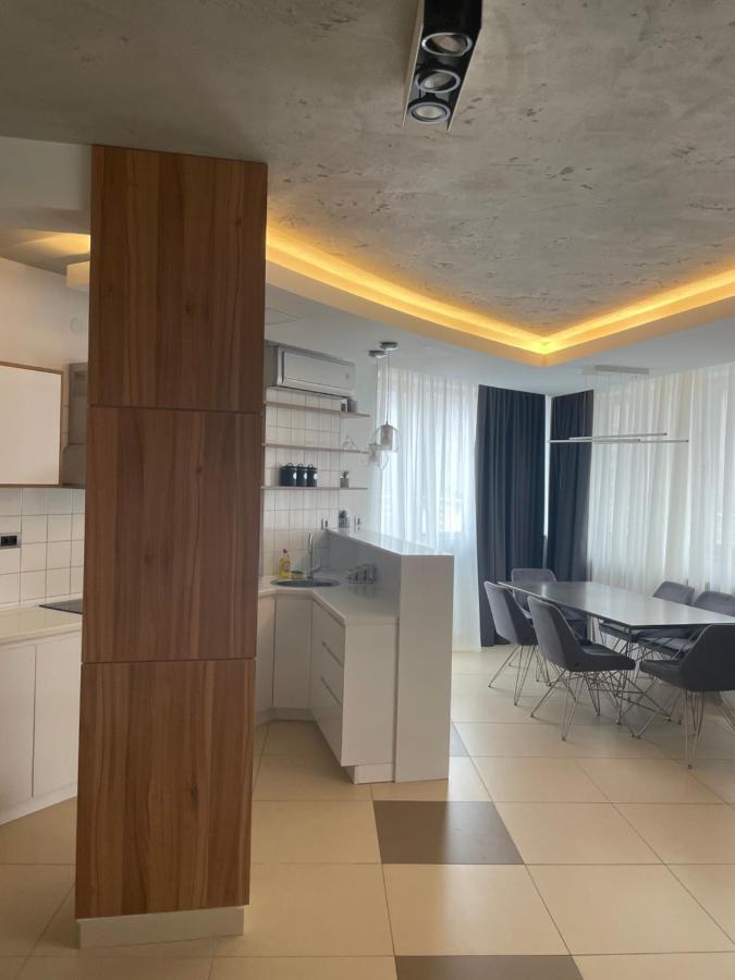 Leo Lux 1 Apartment Ni Екстериор снимка