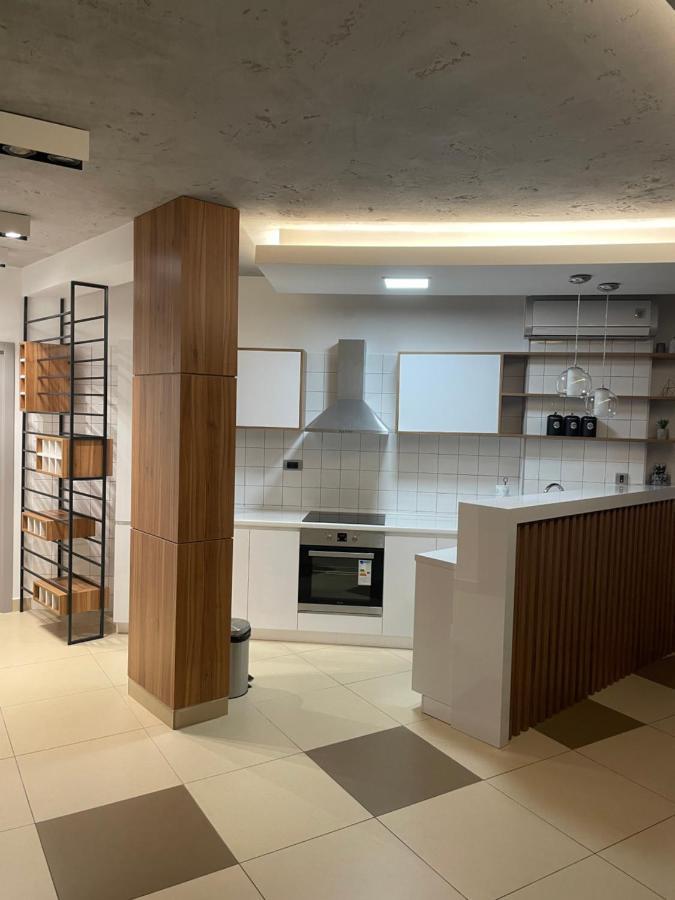 Leo Lux 1 Apartment Ni Екстериор снимка