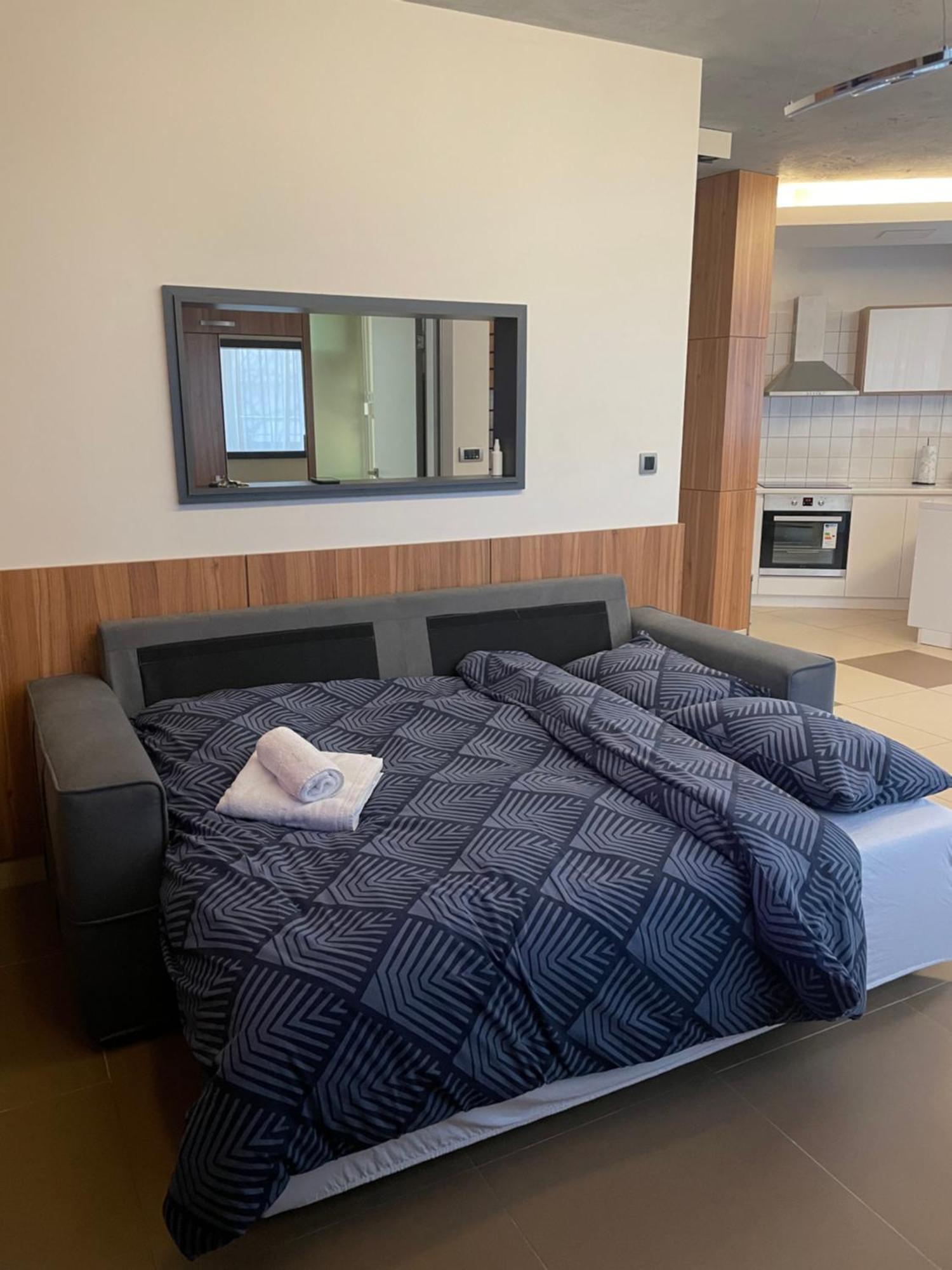 Leo Lux 1 Apartment Ni Екстериор снимка